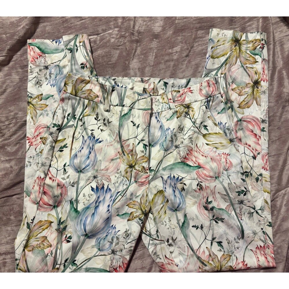 H&M white floral print ankle-length stretch pants